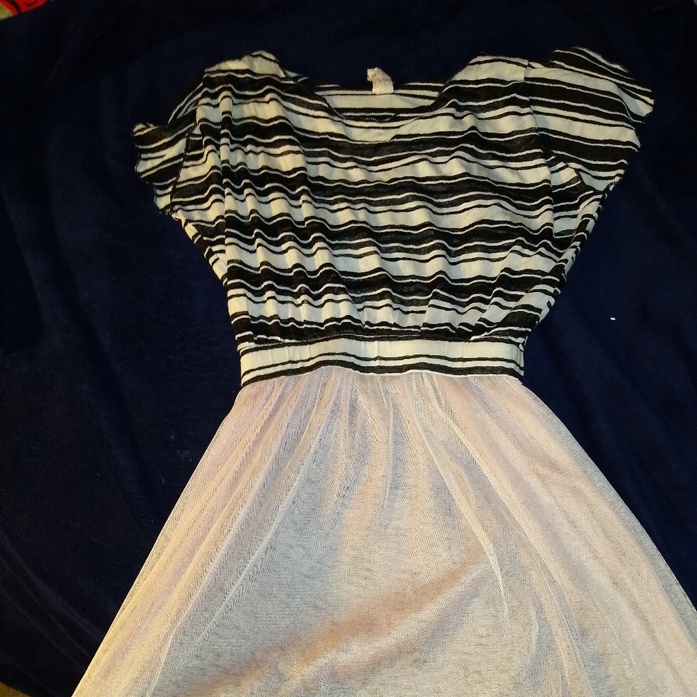 TRULUV - DRESS - Picture 4 of 4